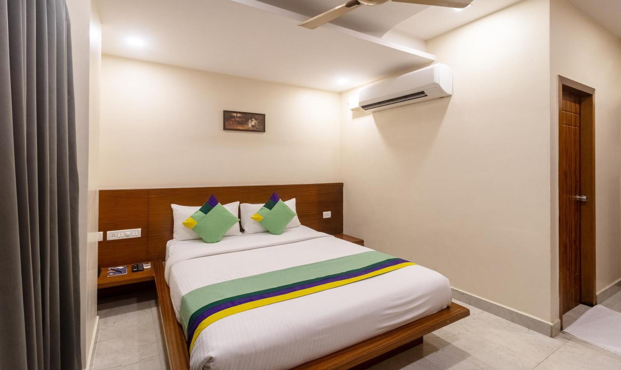 OYO 77066 Anjani Fortune Suites Bangalore Extérieur photo